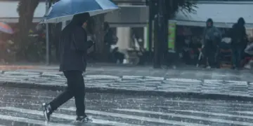 Natal deve ter ambiente instável e risco de tempestades em todo o Paraná