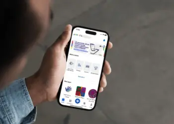 Vereadores derrubam veto e aprovam transparência das filas da saúde