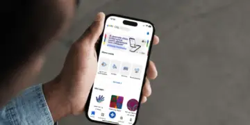 Vereadores derrubam veto e aprovam transparência das filas da saúde
