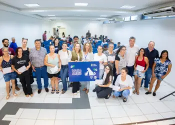 Prefeitura de Santa Terezinha de Itaipu entrega Vale Amigão e amplia banco de ração