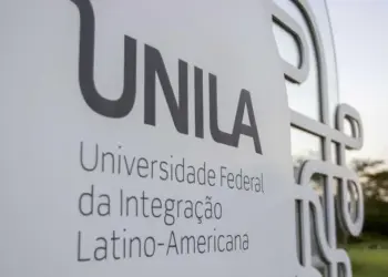 Curso de Medicina da Unila recebe nota insatisfatória no Enamed e pode sofrer restrições