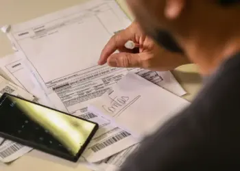 Novo salário mínimo de R$ 1.621 entra em vigor nesta quinta-feira