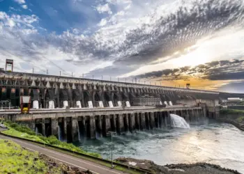 Itaipu repassa R$ 1,38 bilhão em royalties ao Brasil em 2025
