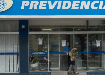 Agências do INSS abrem para atendimento extra neste sábado e domingo