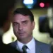 Flávio Bolsonaro lidera cenário de 2º turno contra Lula, aponta pesquisa Apex/Futura