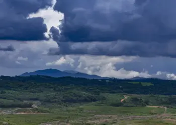 Inmet emite alerta de tempestade e vento na Região Sul