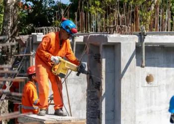 Paraná aprova novo piso salarial estadual com valor máximo de R$ 2.407,90 em 2026