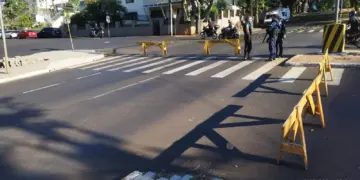 Montagem do FozFolia 2026 altera trânsito na região da Praça da Paz