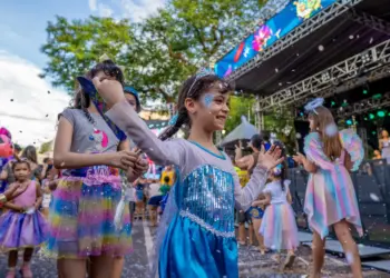 Câmara de Foz analisa projeto que regulamenta proteção de menores em eventos públicos