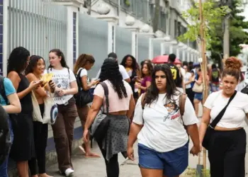 Pré-selecionados do Fies 2026 devem complementar cadastro até terça-feira (24)