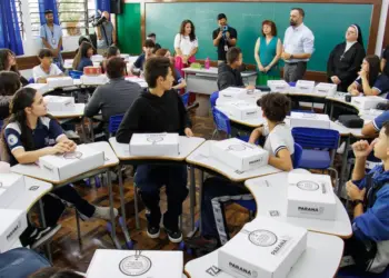 Rede estadual do Paraná inicia ano letivo de 2026 para cerca de 1 milhão de alunos