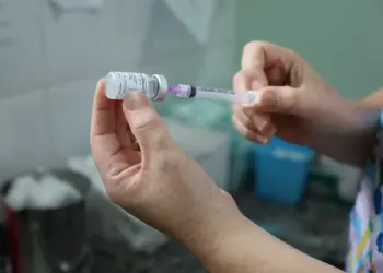 Dia D de vacinação contra gripe mobiliza unidades de saúde em Foz do Iguaçu neste sábado (28)