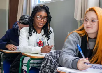 Aprova Paraná abre 40 vagas na Unespar com inscrições até quarta-feira (4)