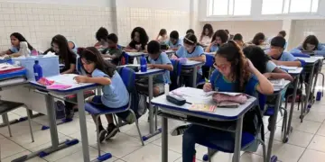Projeto amplia lei sobre assentos prioritários para estudantes com dislexia e discalculia em Foz