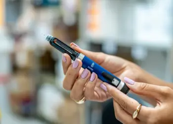 Projeto piloto pode ampliar uso de insulina glargina para idosos com diabetes em Foz