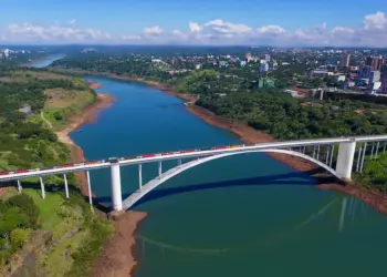 Ponte Internacional da Amizade celebra 61 anos como elo entre Brasil e Paraguai
