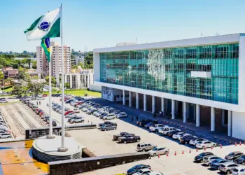 Paraná amplia concursos públicos e prevê mais de 3 mil vagas extras no serviço estadual