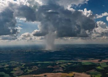 Semana será de chuva e gangorra nas temperaturas no Paraná, prevê Simepar