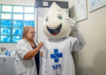 Vacinação contra gripe em Foz atinge 22 mil doses em um mês, mas cobertura segue abaixo da meta