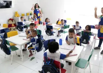 Falta de vagas mantém crianças fora da pré-escola em 16% dos municípios brasileiros