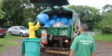 Câmara busca esclarecimentos sobre a prestação de serviço de coleta de lixo em bairros de Foz