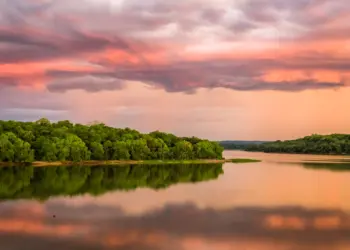 Plano de turismo náutico no Lago de Itaipu avança com roteiros e exigências ambientais