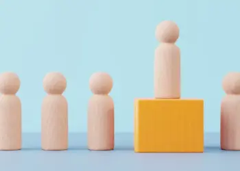 Projeto de Lei propõe prioridade a mães atípicas em programas de emprego