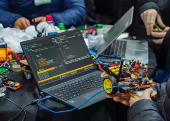 Paraná amplia educação profissional e chega a 137 mil matrículas na rede estadual