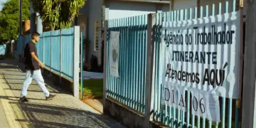 Mutirão de empregos no Santa Rita reúne candidatos e encaminha trabalhadores para vagas