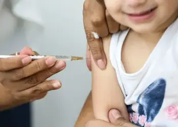 Estado reforça vacinação na tríplice fronteira com ação nas Unidades Básicas no sábado