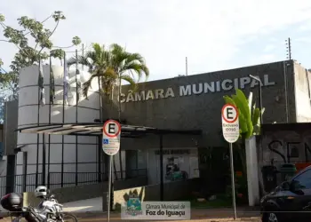 Projeto que amplia uso da COSIP para monitoramento e segurança avança em Foz