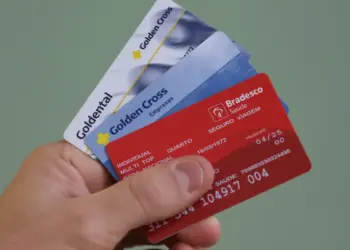 Planos de saúde coletivos têm reajuste médio de 9,9%, mostra ANS