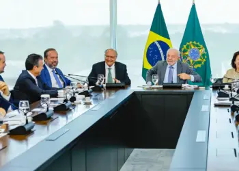 Governo prevê aumento de etanol na gasolina de 30% para até 32%