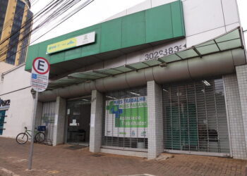 Agência do Trabalhador de Foz do Iguaçu oferece 739 vagas em 140 funções nesta terça-feira
