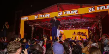 Cerca de 2,5 mil pessoas prestigiam a primeira noite da 46ª Fartal