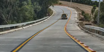 Paraná chega a quase mil quilômetros de rodovias e novas estradas em concreto