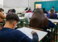 Paraná lidera frequência escolar no ensino médio e alcança topo nacional