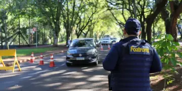 Foztrans amplia acesso à consulta de multas para motoristas estrangeiros em Foz
