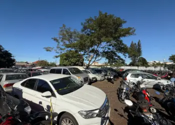 Leilão do Foztrans terá cerca de 420 veículos e sucatas com lances a partir de R$ 800