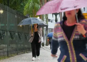 Após tempestades com raios e granizo no Paraná, semana segue chuvosa no Oeste e Sudoeste