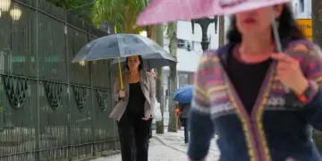 Após tempestades com raios e granizo no Paraná, semana segue chuvosa no Oeste e Sudoeste