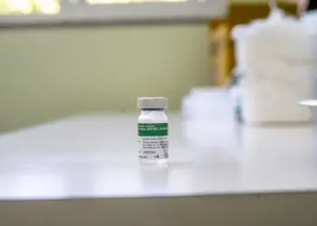 UBSs de Foz do Iguaçu começam a vacinar toda a população contra a gripe