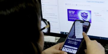 Receita abre consulta ao segundo lote da restituição do Imposto de Renda nesta terça (23)