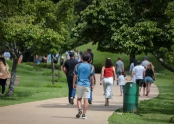 Fim de semana terá calor, ventos fortes e retorno da chuva em diversas regiões do Paraná