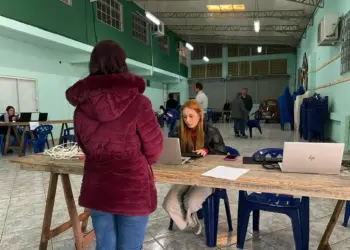 Mutirões da Agência do Trabalhador ofertam mais de 700 vagas de emprego em Foz do Iguaçu