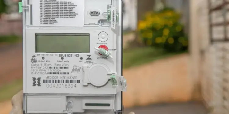 Audiência pública reúne cobranças à Copel sobre tarifas, quedas de energia e atendimento em Foz