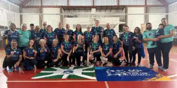 Foz do Iguaçu recebe etapa regional do Vôlei Câmbio 60+ com equipes de cinco municípios