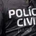 Justiça decreta prisão preventiva de pai flagrado agredindo filha de 3 anos na rua