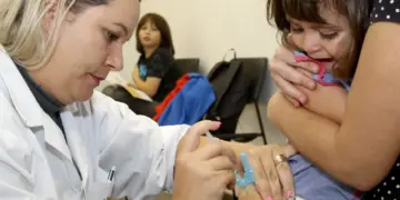 Paraná amplia vacinação contra poliomielite com novo reforço para crianças de 4 anos
