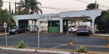 Moraes autoriza Bolsonaro a sair da prisão domiciliar para dentista